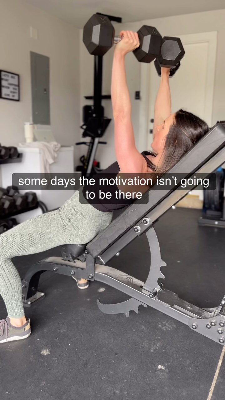 Tell yourself you are going to do 15min.
Set a timer if you have to ⏰
Whether it’s going for a walk or lifting weights, after 15min you’ll be warmed up and “in it” and more times than not will end up going longer/finishing the workout. And if after 15min you still aren’t feeling it-then give yourself some grace and commit to showing up again tomorrow 💪🏻
Remember this is a lifestyle and some days you’ll be able to push through and others you’ll need a little break. You can use that a come back stronger (mentally + physically) the next time 👊🏻
•
•
•
#momswholift #postpartumfitness
#fitnessmotivation #homeworkouts #womensfitness #getstrong #buildmuscle
