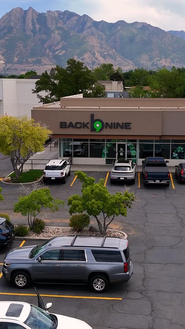 The wait is over! Hansbrow Construction proudly presents to you⌠THE BACK NINE IN MURRAY.
Wanted to say thank you to all those involved and made this happen.
Now⌠Letâs play some golf!âłď¸
@shadd.j.design @b9golfmurray
#golfutah #golf #utahgolf #utah #golfing #golftournament #saltlakecity #golfcourse #utgolf #pga #golfersofinstagram #support #golflife #lionheart #mensgolf #backnine #dispatcher #construction #thankyou #golfslc #africa #supportlocal #sponsors #firefighters #thingstodoutah #supportsmall #smallbusiness #paradeofhomes #hbaparadeofhomes #fyp