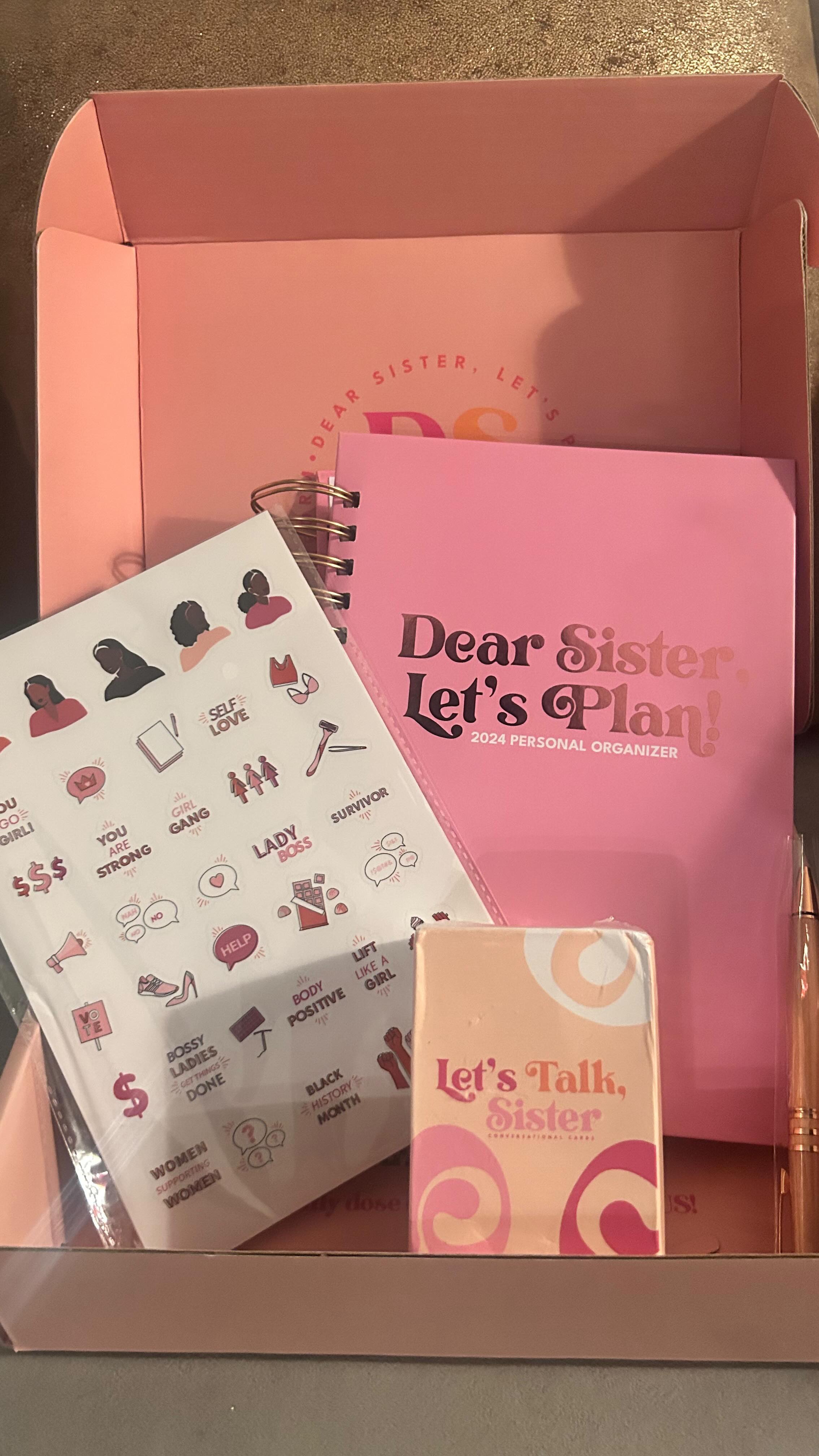 This probably was one of the hardest things I’ve had to design because there were so many parts, so many elements ! But seeing it here in front of me, it was all worth it!
This planner so bomb and no I’m not just saying that because I designed it lol. I am a paying customer that purchased it, not only to support my clients but because I truly felt like I could use it in my every day life !
GET YOURS @dearsister.talks !