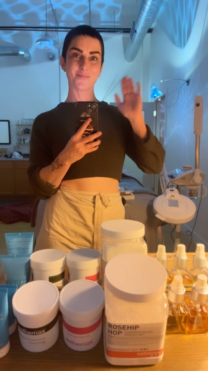 Sneak peek of almost everything that goes into the new Persephone facial! Booking link in bio! DM me with any questions! 💕