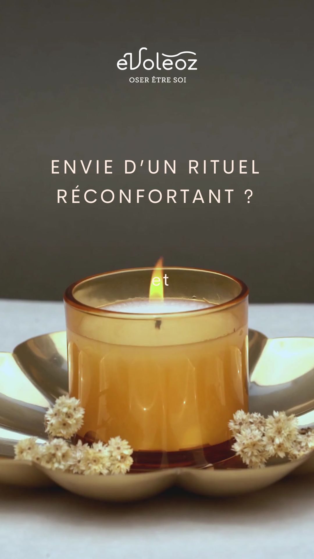 Pour traverser les longues journées d'hiver de la plus belle manière, faites-vous plaisir sainement avec le Golden latte.
Plus qu'une simple boisson, un veritable élixir anti-fatigue et anti-inflammatoire !
Composé de plusieurs épices, le lait d'or possède de multiples vertus.
Laissez-vous porter !
Recette de ce secret doré du bien-être :
• pour 2 boissons
• préparation : 5 min
Préparer le mélange d'épices : se conserve 1 mois à température ambiante
• 2 càs de curcuma moulu
• 2 càs de gingembre moulu
• 1/2 càc de poivre noir moulu
• 1/2 càc de cardamome moulue
• 2 tasses de lait d'avoine
• 2 càc du mélange d'épices à rajouter au lait en fouettant bien pour mélanger
• 1 pincée de sel (facultatif)
=> réchauffer l'ensemble
• rajouter 1 càc de sirop d'agave ou de miel par tasse
Savourer en mode cocooning avec un bon livre ou une bonne série !
Prêt à tester ?
Notre nouveau concours St Valentin est en ligne, alors pour chouchouter votre chéri.e, abonnez-vous vite à Évoléoz !
#oseretresoi #LaGacilly #espacebienetre #Colombes #bienetreaunaturel #nouvelleannee #bonnesresolutions #boulognebillancourt #santeholistique #bienêtre #recetteautomnehiver #alimentationsaineetequilibrée #coupdeboost #naturopathie #hiver #HiverMagique #HiverGourmand