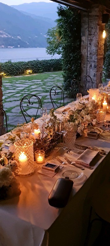 Throwback to this elegant set up with beautiful white flowers by @figlideifioricomo
.
.
.
.
.
#italy #italianlakes #italiansummer #resort #villa #boutiquehotel #relais #lakecomohotel #lakecomo #luxuryvilla #travel #bestvacations #bestplacestogo #beautifulhotels #beautifuldestinations #hotelsandresorts #letstravel #instatravel #luxuryhotel #lifewelltravelled #luxurytravel #luxuryresorts #travelandleisure #luxuryworldtraveler #travelawesome #wonderful_places #wanderlust #wonderfuldestinations #condenast #cntraveler