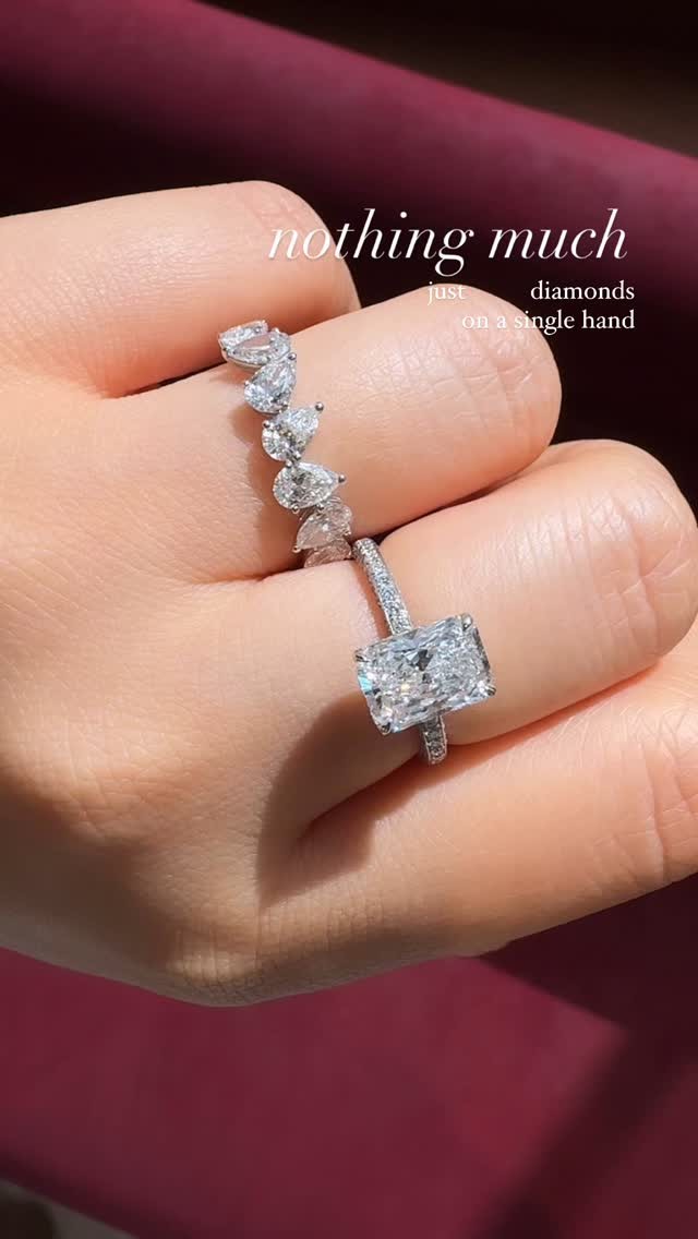 never too many ? 😏✨
#bespokejewellery #luxurylifestyle #jewellerydesign #beyondexpectations #craftsmanship #qualityfirst #diamonds #diamondring #weddingrings #engagementring