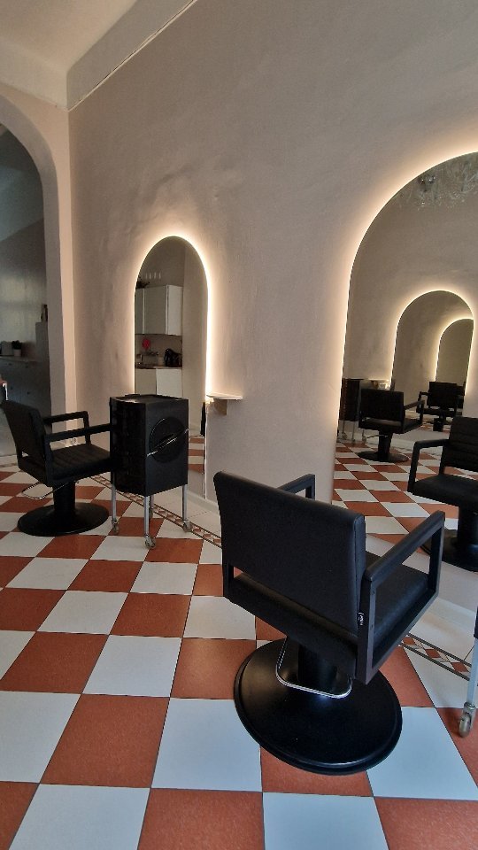 Huomenna aukeaa ovet Uudenmaankadulle 🤩
Tervetuloa ❣️
#bowhelsinki#parturikampaamobow#uudenmaankatu2