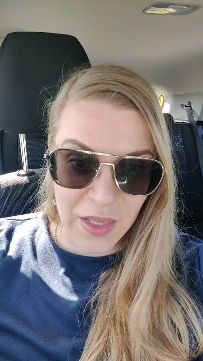 Unennäkö vs. Hypnoottinen lepo
Miksi uneen pääseminen on niin rentouttavaa?
Miksi mielen läpi elämästämme tarinasta ja siinä seikkailevat hahmosta on jopa helpottavaa välillä päästä irti uneen menemisen avulla?
Mitä täversuota ja hahmoa uneksi todeksi juuri nyt elämässäsi?
#tietoisuusvalmennus #energiahoidot
#intuitiivinenkonsultaatio
#hypnoterapia #kvanttihypnoosi #monitaajuuksinenkommunikointi #ouija #mijamafinland