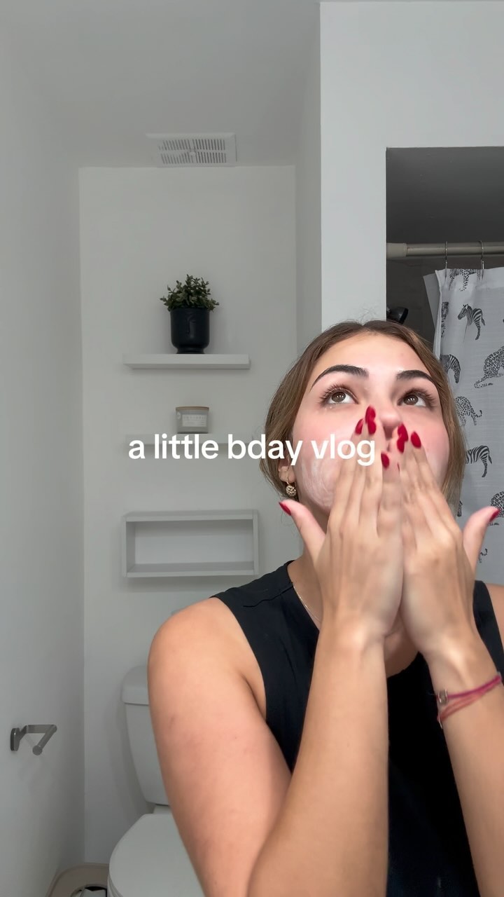 feeling 26 ✨🧚🏻♂️
I couldn’t be more grateful to every single thing that has lead me to today. The good, the bad, even the ugly. At many points for the past two years it’s been hard to understand the challenges that have been placed in my road. But today I can say I am grateful for all of them, every little step has been for a reason and understanding that is key to living life at its fullest.
let’s talk - what’s your ultimate birthday wish?
#lifestyleblogger #miamilifestyle #booklover #bookstagram #dailyvlog #adayinthelife #birthdayvibes #bookstagrammer