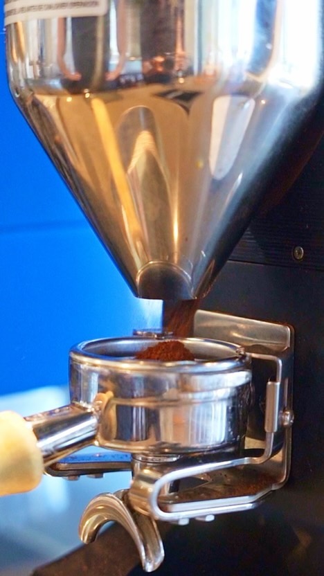 Enjoy Pumpkin Spice in any of our lattes or chai tea lattes 🤤 like this 'Pumpkin Spice Iced Latte'
📍Available hot or cold at both of our locations (Beverly, Ma & Salem, Ma)
#Cravethis #pumpkin #Coffee #latte #pumpkinspice #pumpkinlatte #SalemMA #BeverlyMA #pumpkinspicelatte #LocalEats #Cravelatte #craveCoffee #salemstateuniversity #endicottcollege #foodphotography #fall #localcafe #northshorema #bostonfoodblogger #cafenearby #chaiitea #bostoncoffeeshop #foodporn #chailatte #bostonma #salemstateuniversity #restaurant #gordoncollege #bostonma #foodnearme