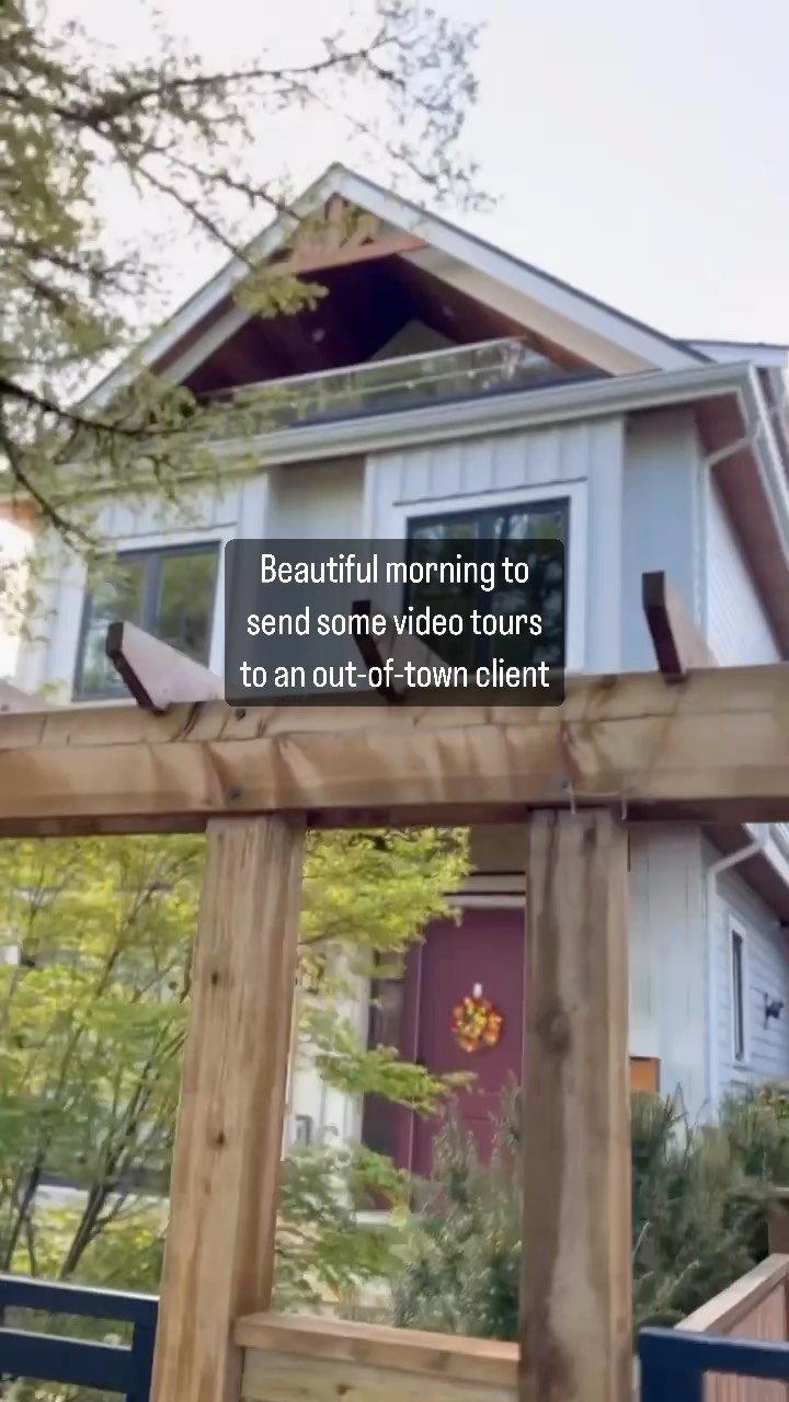 When a new listing pops up for a buyer but theyâre out of town đĽđľđťââď¸đď¸đż
#eastvancouver #realestatevancouver #buyersagent #videotour