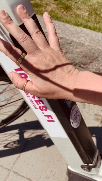 Turussa on kuuma 🥵 - polje itsesi viileeksi 🚲
.
.
.
#ebike #sähköpyöräily #kuuma #kesä