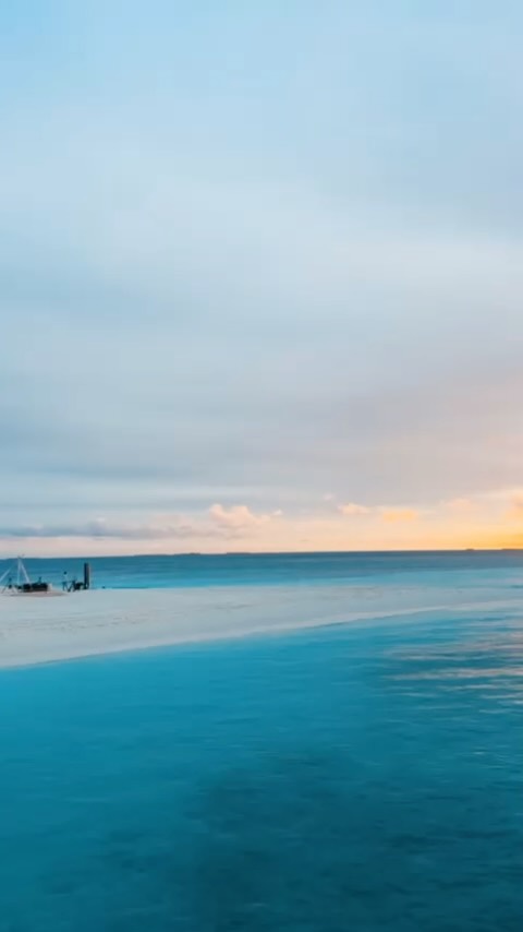 This evening in JOALI, Maldives . Beautiful sunset. #newyear2024 #happynewyear #luxurytravelindustry #travel #luxurytravel #networking #travelpartner #travelagent #maldives #leadersinluxury #pureescapes