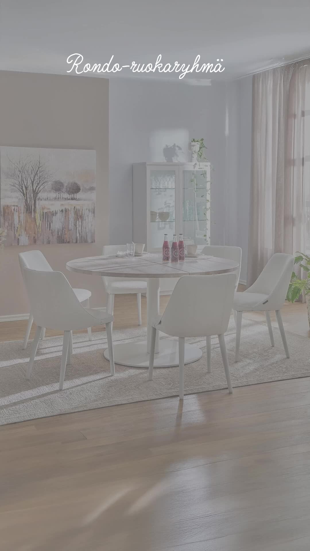 Rondo vie ruokailutilan sisustuksen uudelle tasolle! Rondo-ruokatuolien pehmeät istuimet takaavat mukavat oltavat. Massiivipuinen kansilevy koivuisena tai tammisena valintasi mukaan, kestää aikaa ja elämää ❤️
Jälleenmyyjä: @askokoti
#pohjanmaan_rondo
#pohjanmaan #pohjanmaankaluste #pohjanmaanofficial #koti #keittiö #diningchair #diningtable #kitcheninspo #kitchendecor #diningroom #sisustus