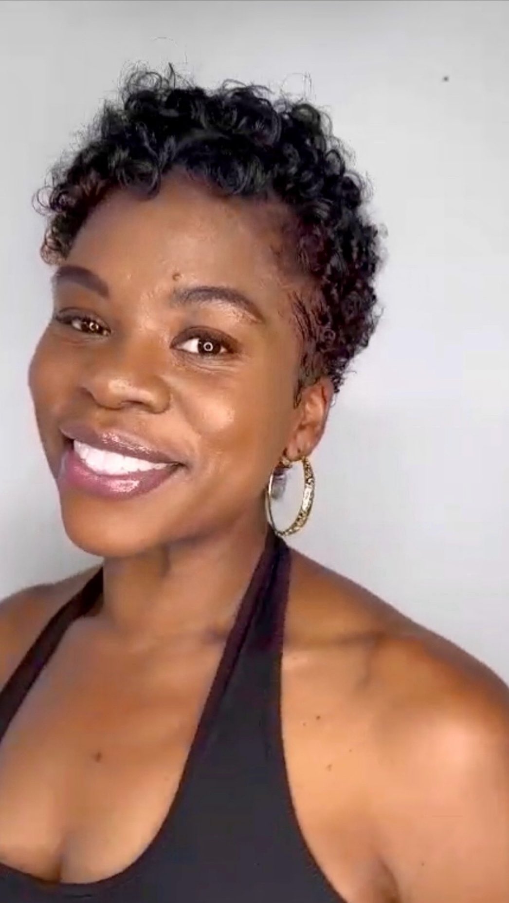 Sensational 🎵🎵🎵 Cut and Curls by Danielle. Schedule today www.hitexturehair.com.
.
.
.
.
.
#hairstyleoftheday #thetexturemethod #bigchop #naturalhairsalon