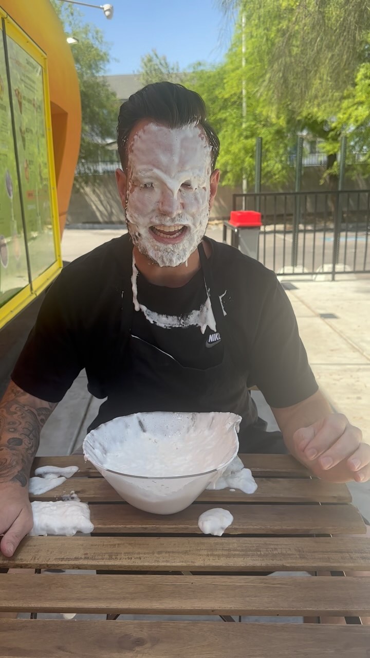 House-made coconut whipped cream so good, we don’t mind falling face-first into it!
📍670 E. Flamingo Rd.
Las Vegas, NV 89119
#whippedcream #smoothiebowls #lasvegasfoodie #lasvegasfoodies #lasvegaslocals #smoothie #lasvegasbusiness #vegan #lasvegasinfluencer #lasvegasfitness #smoothielover #healthandwellness #healthylifestyle #smoothies