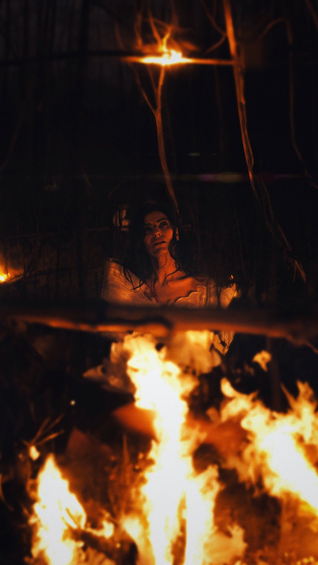 Introducing the teaser for the music video “CHADOR” by PARI ESKANDARI @pari_san_music, a project we proudly produced.
This work is a tribute to the brave women in Iran who face daily life-threatening challenges.
We extend our deepest respect to those who have and continue to champion the cause of “Woman, Life, Freedom,” especially in the aftermath of Mahsa Amini’s tragic death.
CREDITS
Artist: PARI ESKANDARI @pari_san_music
Dancers:
ALICIA STAUFENBIEL, AMANDA DONATO, ANN FRANCIS ANG, ANTJE KÖNIG, CHETVERUJK OLEKSANDRA, CLAUDIA IGLESIAS PUÑET, CLARA ESCUDERO, FELICITAS THOMAS, FERYAL DJAVADI, JUSTYNA CHABEREK, KAILIN BADAL, KATHARINA E. BASTIAN, LAILA ROSEN, NINA GAUSLING, SILVIA GIORDANO, SIRI ELMQVIST, XENIA ARGYRI
Written by: PARI ESKANDARI
Director: NIKOLAS MEYBERG
Director of Photography: MARTIN L. LUDWIG
2nd Camera: PETER KAEMPF
Produced by: PARI ESKANDARI & BLACK CORRIDOR
Executive Producer: HANNES HÖHN
Producer: EDGAR DERZIAN
Editor: ALESSANDRO DORDONI
Colorist: MARTIN L. LUDWIG, PETER KAEMPF
Choreographer: ANNALISE VAN EVEN
Stylist: STÉFANI BEATRIZ MORENO MAMMEL, ROZÀLIE KLIMESOVA, KARBON KORDANI
Make-up Artist: DOREEN WORTMANN
Gaffer: NICO NITSCHE
Best Boy: LION FUTH
1st AC: JEROME CHAUVISTRÉ
Photographer: ANDRÉ BEILER
Stunt Coordination & Stunt Rigger: JASON OETTLE & JAKOB BUNCKENBURG
Production Support: STEFANIE BARZ, MICHAEL RÜSEL, JULIAN MATHIEU
Post-production: NEUMA LLUSIÁ DOS SANTOS, JOSHUA SANDERS | OKAYSTUDIO
VFX: JONAS SCHEEL
Special Thanks to:
Felix Schramm
Ludwig camera rental
Monopol Berlin
Wild Berlin Kostümverleih
Vantage
Viva Con Agua
#IranRevolution
#JinaMahsaAmini
#womanlifefreedom