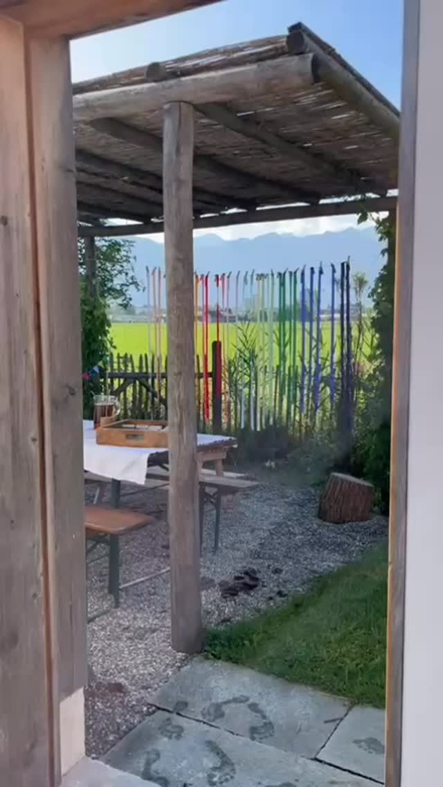 Bald schon wieder ist ein spannendes und fantasievolles Spielgruppen Jahr vorbei.
#spielraumgrabs #kleinkind #sandbank #storchennest #kinder #freiesspiel #sandspiel #pikler #spielraum #grabs #werdenberg #Elternsein #wiegestube #kinderstube #spielgruppe #selbstbestimmtesspiel #elternkindgruppen