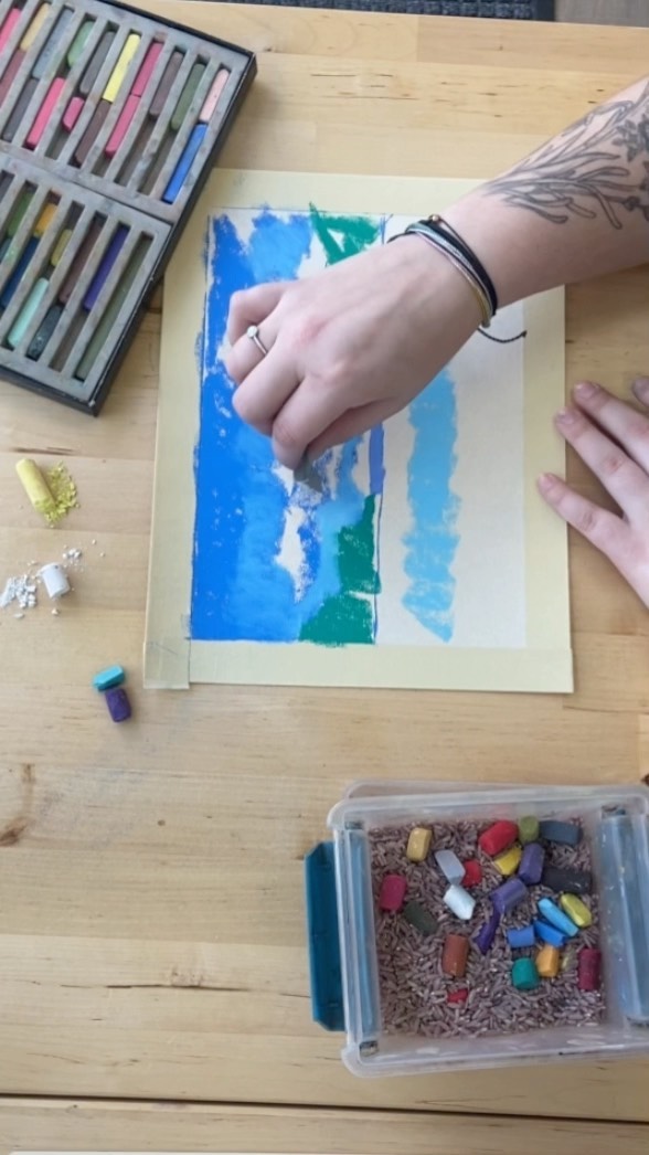 Feeling like making art that makes you wanna dance? Join us this summer and learn to bust out some smooth art techniques with our amazing teachers.
#cltart #clt #uptownclt #plazamidwoodclt
#plazamidwood #oakhurstcommons #pinevillenc
#pineville #cltmoms #cltmommies #cltnc
#cltcreatives #queencity #charlottesgotalot #explorecharlotte
#pastelpainting #pastel #timelapse