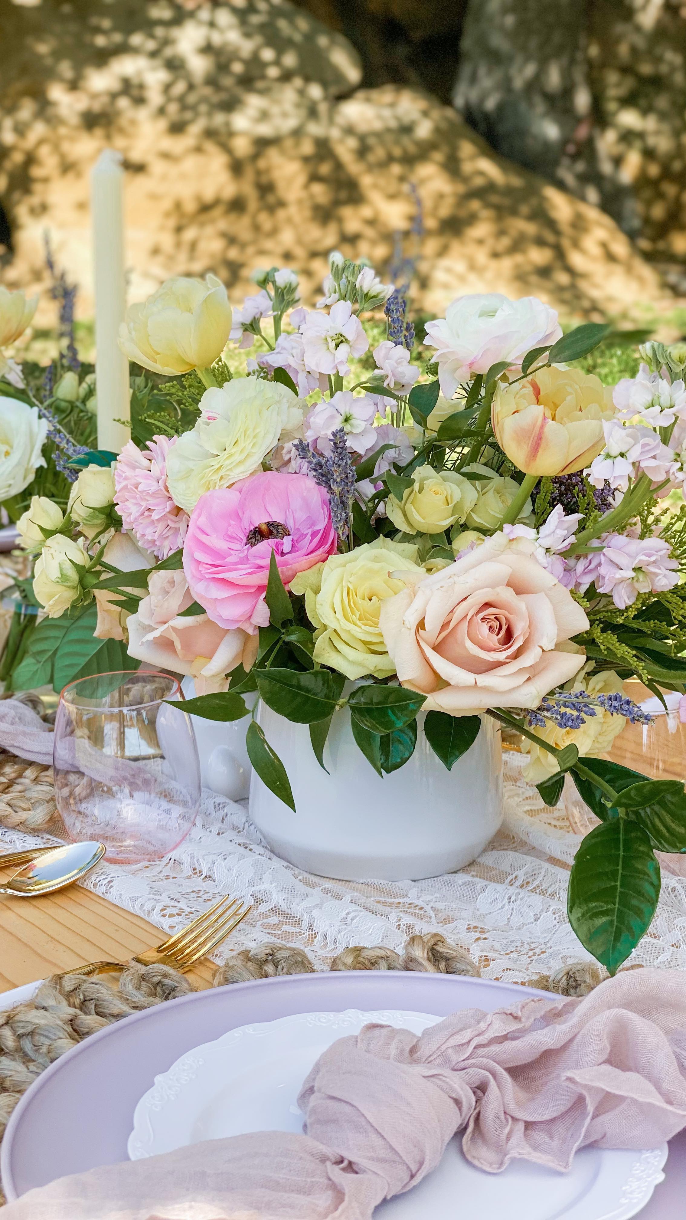 Living life in full bloom🌷
Love getting to create with my mini me. Quitting my job was the best thing I ever did.
#picnicideas #picnicday #easterpicnic #poshpicnic #springtimevibes #springpicnic #partyideas #picnicinthepark #picnicsetup #picnicparty #springtime #easterparty #easterbrunch