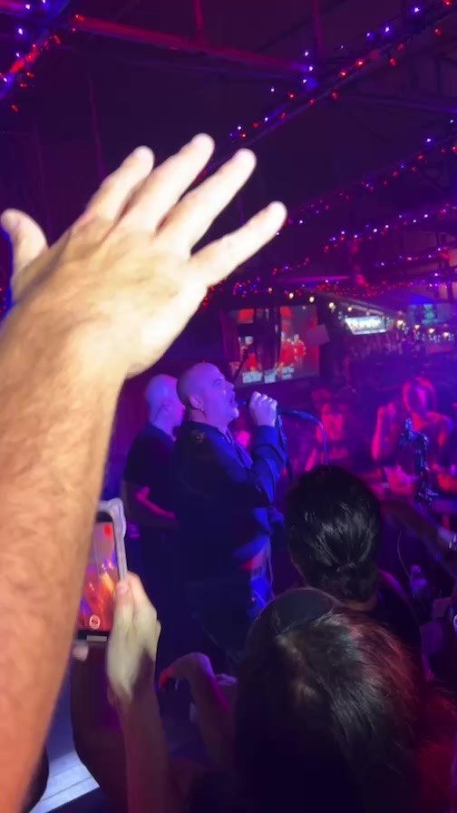 Friday night fun!!
#bougainvillea