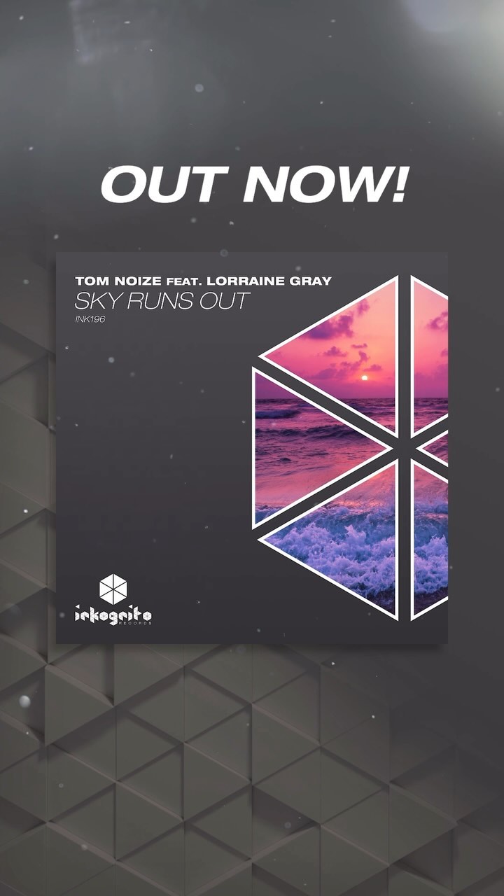 Sky Runs Out with Lorraine Gray is back with a fresh new 2024 version - suits best to sunset dj sets, but feel free to listen to it anytime and anywhere 😎🌴☀️
This week you’ll hear this from me at @nikkibeachdubai 100% 😎☀️
Link in bio!
#musicproducer #musicproduction #sunsetvibes #skyrunsout #dubaidj #dubaidjs #dubaimusic #dubaievents #dubaientertainment
