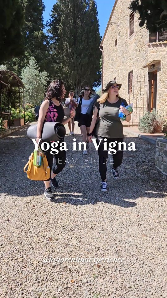 When team bride takes you to Tuscany ✈️ yoga, best wine • food 💓
#inspirariscopritivivi #lafiorentinaexperience
•
•
•
#privateyogatuscany #bachelerotte #addioalnubilato #tuscanyyogaexperience #tuscanybride #tuscanytour #teambride