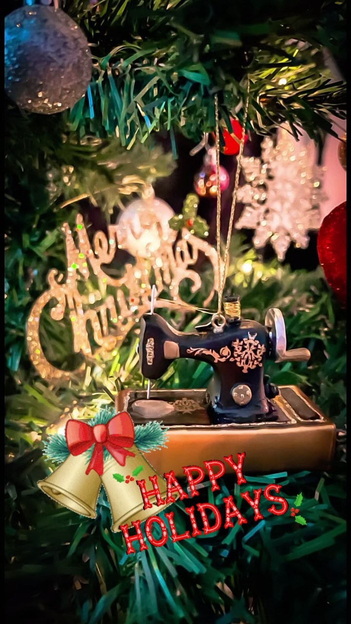 I wish all my beautiful darlings a Merry Christmas ✨❤️🎄
Hope you have a peaceful and blessed festive season ✨🤍❤️
#christmas #christmasvibes #sewistsofinstagram #sewingmachine #sewing #ilovesewing #christmas2023 #christmasdecor #XmasTree #tistheseason