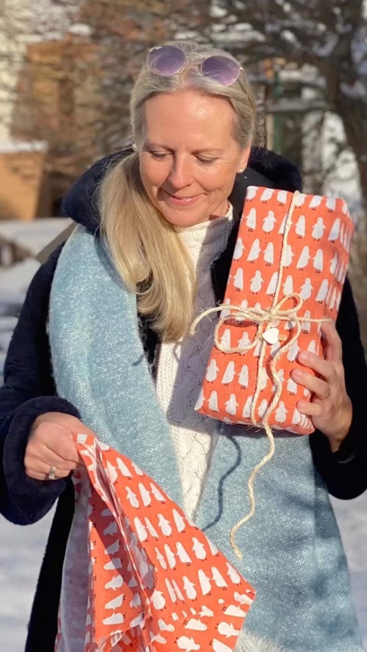 Geschenkstoff rund ums Jahr 😀😀😀
Bei allen Feiern gerne dabei👍
Happy New Year für uns alle 🍀
#geschenkstoff #mitstoffeinpacken #neujahr #hochzeitsgeschenk #babyshower #birthdaypresent #weihnachtsgeschenk #sponsionsgeschenk #promotionsgeschenk #valentinstagsgeschenk #ostergeschenk