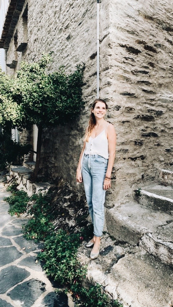 2022 was quite spectacular.
In March, Stefan and I returned from our 6-month stay in Mexico.
We went skiing in France for a week with my family.
We traveled through Croatia for 2 weeks.
We spent an incredible summer with our family and friends in Munich.
And we traveled through France and Spain for 6.5 weeks.
All while working.
We are infinitely grateful for all the beautiful moments and experiences this year has brought us. But at the same time, this year has also pushed us to our limits a few times.
As adventurous as this lifestyle is, it also requires a lot of planning and flexibility, which is not always easy when unforeseen things happen and you are running a business at the same time.
This year has taught us to better understand our most important needs and be able to adapt our lifestyle to meet them in the future. (Big plans ahead 😉)
We are so incredibly grateful for the countless beautiful memories we have made this year.
I guess the biggest highlight was that we bought an apartment in Mexico that will be delivered in 12 months and we are so excited. Cheers to the life we are creating! Cheers to us @iamstefanbergmann Cheers to 2022! 🥂
.
.
.
.
.
.
#recap2022 #recap #travelmemories #highlights #newyear #memoriesforlife #gratitude #dreamlifestyle #alwaysgrowing #nowornever #youonlyliveonce