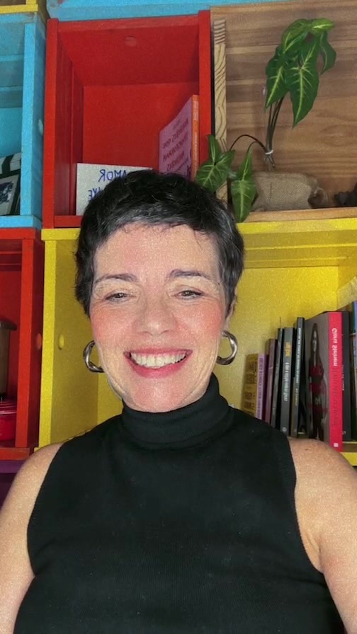 Falsas expectativas não criam um mercado confiável, e sem confiança nenhum mercado se sustenta.
Para que o Mercado de Organização se torne um mercado de confiança é importante formar bons profissionais, e o primeiro passo é ser boas pessoas.
Boas pessoas não vendem o que não tem pra dar só para parecer bem sucedido.
O melhor marketing e o que perdura e vende pra sempre é a verdade!!
Até amanhã!! 😘