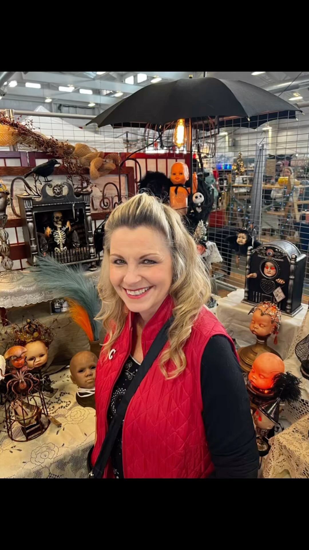 Day 2 of Oddmall! Hope you can come see me! I actually went home and knocked out 18 more pieces that were sitting on my workbench to bring in today! Evergreen State Fairgrounds today 11-5 in Monroe. Free Admission Free Parking! Bonus! There’s a Toy Show going on in the building next door! Come do some Christmas shopping! 👍🏻 @csoddmall #oddmall #oddmallpnw #csoddmall #assemblageart #addemblageartist #dollheads #dollart #foundobjects #foundobjectart #foundobjectsculpture #crooksycreations