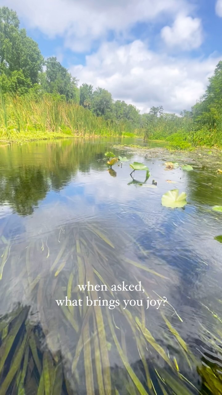 what brings you joy?
this upcoming summer season is upon us. its ruled by our (((♥️))) organ, the fire element 〰️
the holder of
joy
passion &
compassion
honor your physical and emotional heart by setting intentions for this summer to invite joy in your life. that deep, childlike, uncontrollable belly laughin kind of joy.
our illnesses come from a deficiency of joy… really soak that one in. im talking to 🫵🏽 you 🫵🏽 the overworked, tight jawed, neck tensed, chronically stressed human that finds no time for ease. your heart needs you. it wants you to connect to your passions, to evoke joy.
“listen to your heart” is the most cliche quote ever but its so true.
i invite you to close your eyes
hands on your heart and
ask your heart one of these questions
“what do you need to be soothed?”
“how can i support you?”
easier to listen when we are quiet