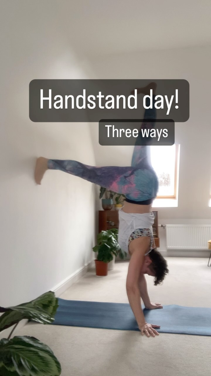 December the 20th! Handstand Yoga day 🦋
Ok! Wear your best leggings, we are doing this!
A personal fact: I don’t like handstands! I have fallen and hurt myself many times and not really enjoying them because of that.
What I love though is building up the strength and the confidence to do a free standing Handstand, if I wish again one day.
Theme of the day for me is: Discomfort
…Focus on find your place in uncomfortable places…
🍄 First option is training the body and mind on the weight load of a free handstand
🪷 Second option builds up core strength (say hello to my favourite human)
🍄 Third option is a fun and safe way to build the technique and the confidence of kicking up
Do you like Handstands?
Comment below 🙏🏼
#yogateacher #massagetherapist #queeryogateacher
#yoga #ayurveda #massage #queeryoga
#yogaforeverybody #meditation #yogapractice #yogainspiration #yogavinyasa #yogaposes #yogalife #yogaathome #practiceyogachangeyourworld #yogachallenge #yogagram #yogagirl #getyouryogaon #recovery
#queer #lgbtq🌈 #greek #vegan #bodypositive
#dailyrituals #selfcare #wellness #mentalhealth @yoga.thania