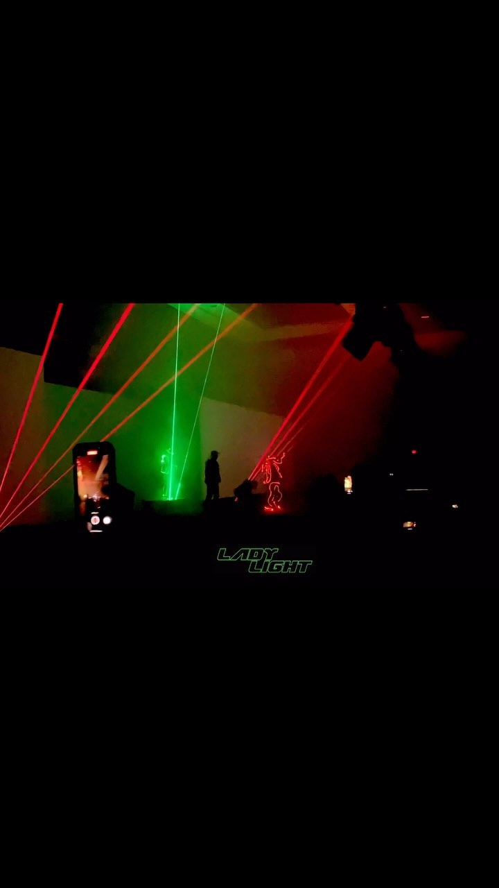 Got to revive this piece this summer. Lady Light and Photon Krew combined 💪💪 Listen to the crowd cheer!!! Programming for lasers and light suits by Lady Light. It’s been a busy summer. More posts to come …… @photonkrew #wowfactor #corporatesessionopener #corproateentertainment #eventprofs #lightbender #lightsuitdancers #laseract #laserman (it’s actually me performing ;))