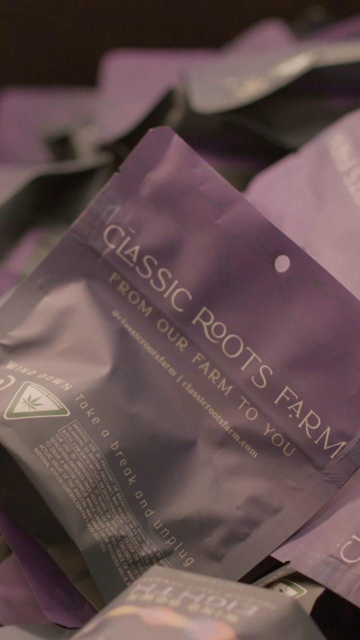 Unique genetics✅, loud terp profiles ✅, hand trimmed✅, grown with love✅…yea, we like it like that…😎