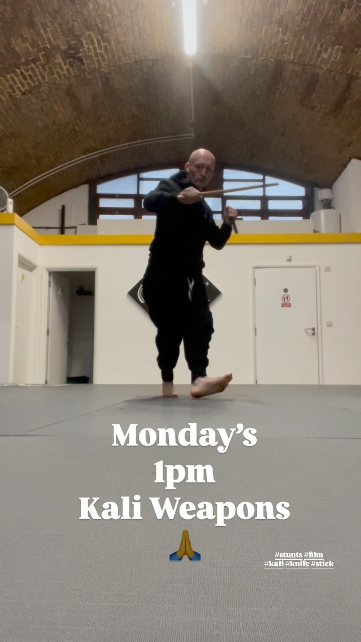 New class every Monday 1pm #kali #weapons..