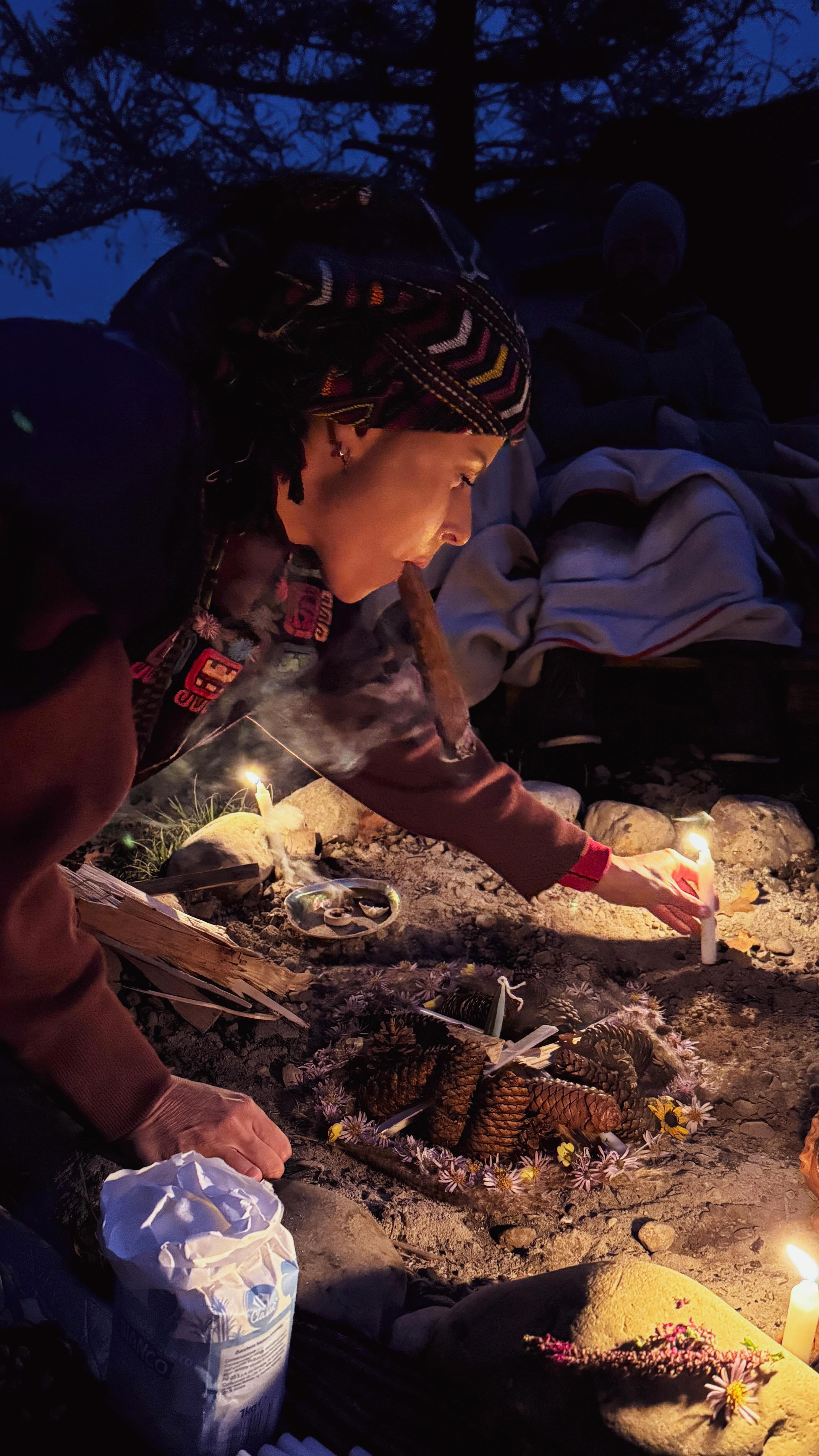 ✨Watch till end, to receive blessing..✨
•
•
My heart is in awe, yesterday we had a powerful Mayan Fire Ceremony 🔥 with @satkaratemple
•
Enjoy snippets and wisdom from Vika, thank you so much sister, for all the blessings, connecting, holding space together and the wisdom you shared, Matyox🤎🤎🤎
•
Mayan Fire Ceremony on the day of 9 I’x 🐆🌿🔥
Love, Vika & Mayu 🤎✨
#ixcacao #cacaoceremony #sacredfire #mayacosmology #cacao #mayanceremony #cacaohappiness #satkaratemple #ceremonialist #cacaodelavida #shamanicjouney #medicinewoman #mayudelavida