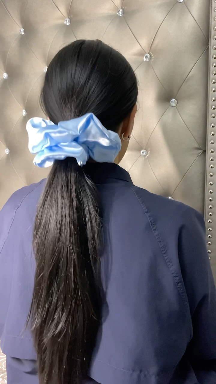 Embrace the serenity of soft pastel blue with our dreamy scrunchies! π Watch as we elevate your hair game with effortless elegance.
#PastelBlue #HairAccessories #Scrunchies #HairCare #kaurtino