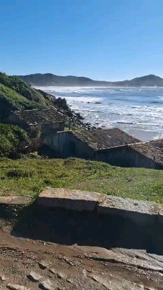Praia do Rosa, final de maio, trazendo clima de aconchego, e logo as baleias chegam por aqui, nossas visitantes anuais e outra atração é a tradicional safra das tainhas.
Portinho da Praia do Rosa, é mágico! O Rosa sempre nos leva pra uma frequência elevada.
Vem passar uns dias aqui! Reservas prlo WhatsApp
48 99949 1971
www.aldeiadosanjosdorosa.com.br
#praiadorosa #praiadorosaoficial