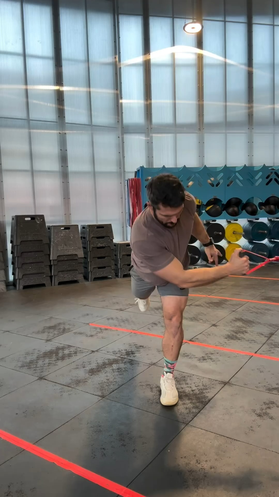 Love this post from @golfgains.fitness
Why Golfers love this exercise...
Are you looking for a compound exercise to help with your swing?
Here is a suggestion that helps encourage you to rotate into your hip while also working on stability.
Give it a try and let us know what you think?
#golf, #golfinjuryprevention, #golfphysio, #golffitness, #golfworkout, #golfdrills, #golftips