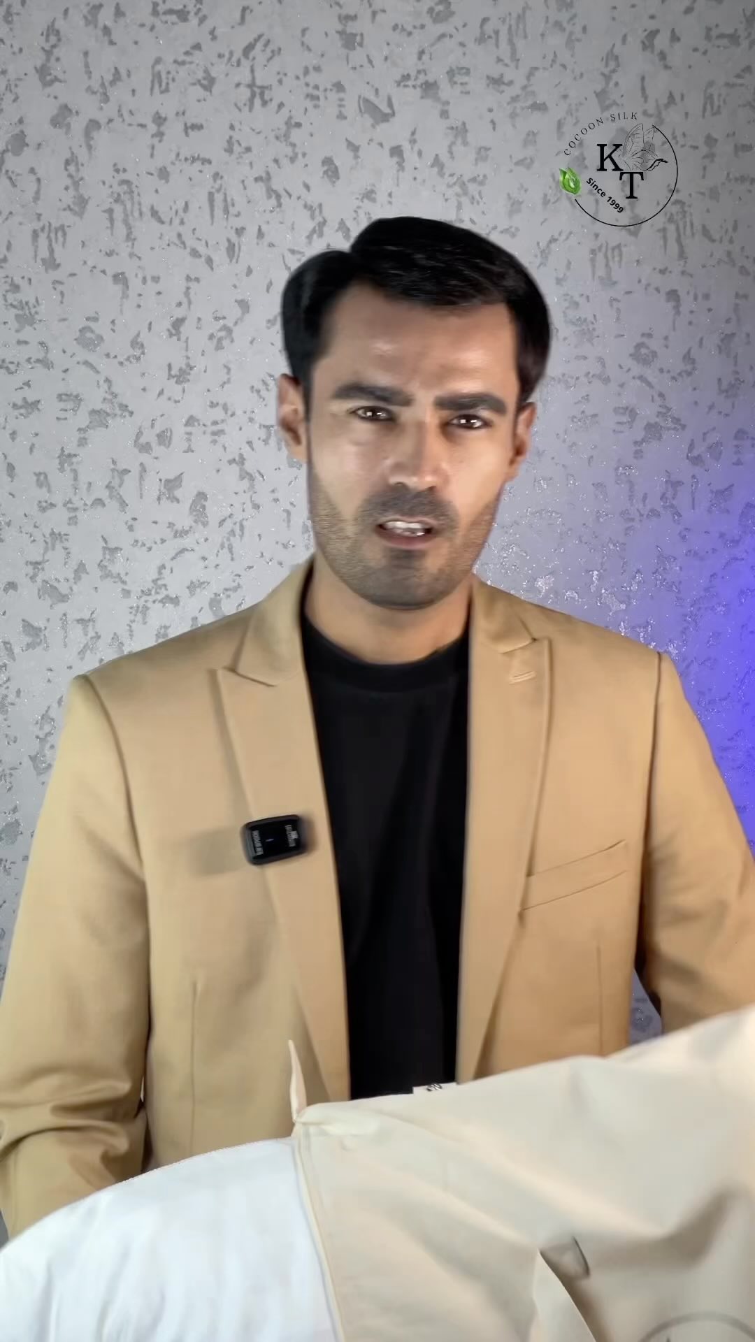 😉Bozordagi ayrim sintetik mahsulotlardan farqli o’laroq sizga havo o’ykazuvchan , artipedik va antialergiyen xususiyatiga ega bo’lgan
🔹Tashqi qismi - XB jakart (sof paxta)
🔹Ichki qismi - sof ipak qurti to’lasi (momiq paxta)
📌Kumush Tola - brendiga tegishli bo’lgan “Ipak yostiq” mahsuloti qarshi oling
☎️ +998 93 837 05 03