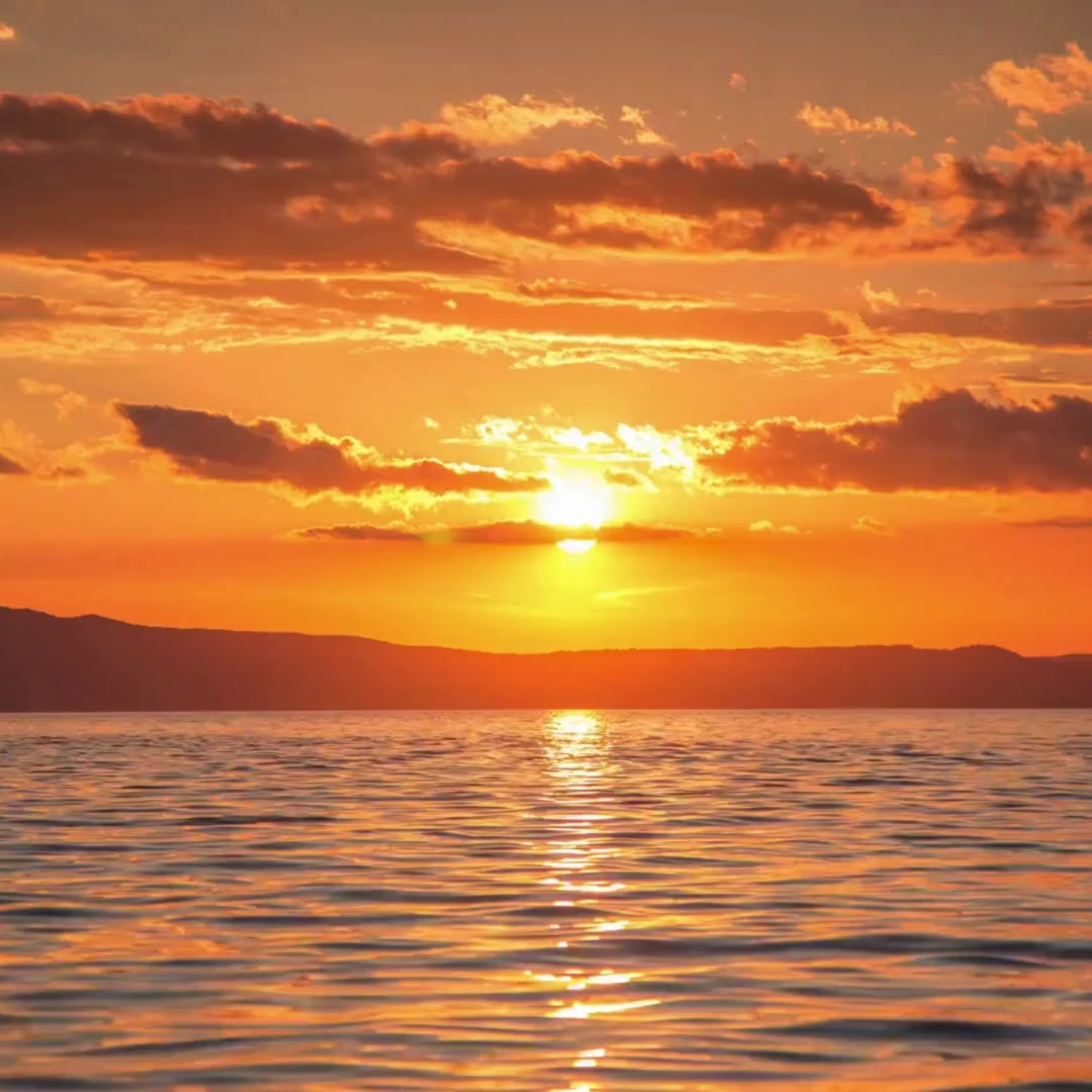 ✨🎁 We are excited to announce Day 11 of our 12 Days Of Christmas Charms... Bring the sun into this winter with our shining sun charm. 🌞✨
Thaddaeus Sun with Mother-Of-Pearl Stone Gold Plated Pendant Clasp or Charm - £20.00
https://www.amberelleoccasions.co.uk/product-page/thaddaeus-sun-with-mother-of-pearl-stone-gold-plated-pendant-clasp-or-charm
#12daysofchristmas #christmas #advent #gifts #theperfectgift #giftsforher #suncharms #summercharms #motherofpearlcharms #charmbracelets #charmbraceletcharm #jewellery #bracelets #sterlingsilver #cubiczirconia
#amberelleoccasions