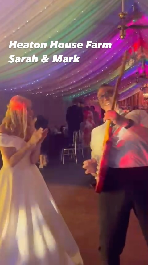 An unforgettable night at the fantastic @heatonhousefarm for Sarah & Mark’s BIG day!!!
#heatonhousefarm #heatonhousefarmweddings #heatonhousefarmwedding #heatonhouse #heatonhouseweddingvenue