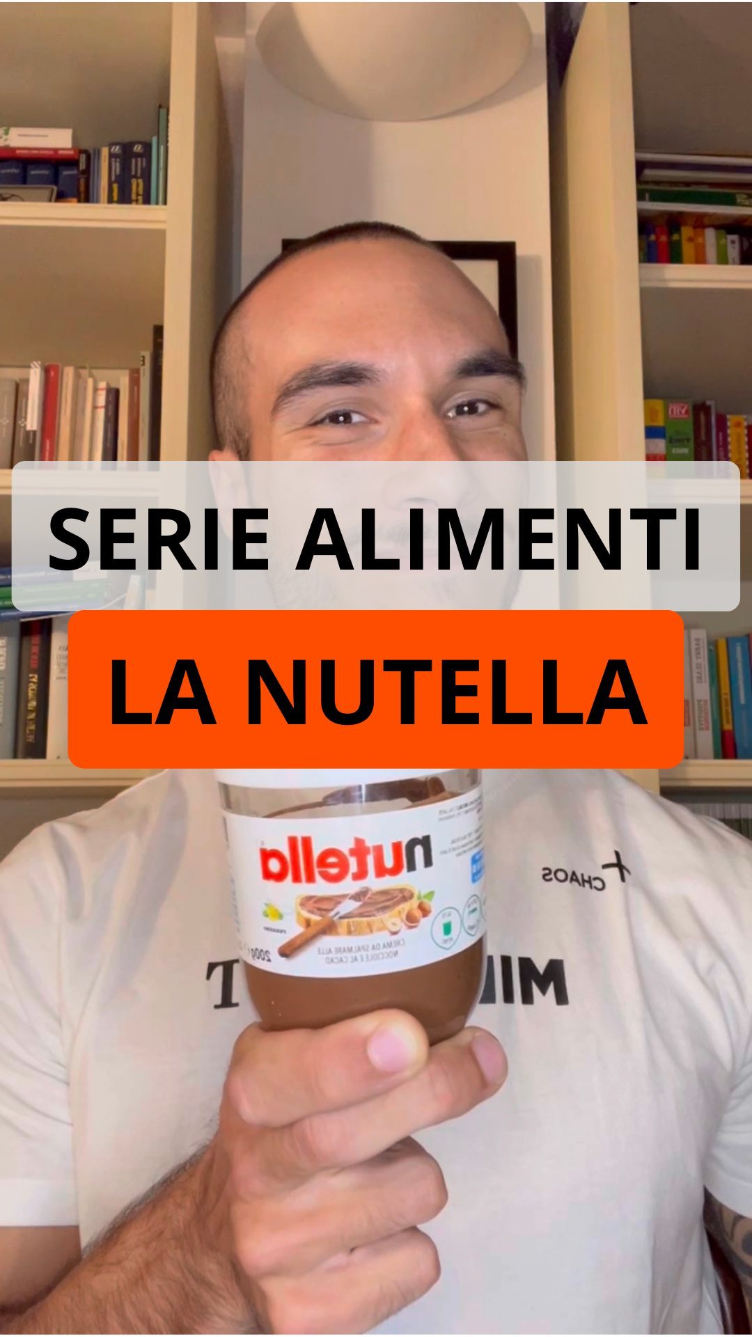 Ciao a tutti! 👋🏼
Oggi parliamo di uno degli alimenti più diffusi ed amati al mondo: la NUTELLA! 😊
Da quando è stata inventata, la Nutella ha avuto un successo incredibile e ha convinto fin da subito grandi e piccini.
Probabilmente, in questo momento, nella maggior parte delle vostre dispense ve ne sarà almeno una confezione…😉
Tuttavia, non è tutto oro quel che luccica!
Indubbiamente buona e gustosa, questa crema spalmabile ha tuttavia anche dei difetti.
Quali?
Cosa contiene davvero questo alimento?
È possibile inserirla all’interno della propria dieta?
Tranquilli, armato di un vasetto (non suo😅) il Nutrizionista ve ne parla!👨🏻⚕️💪🏼
Qualora fosse di tuo interesse, ti invito a seguirmi, cercarmi su MioDottore, controllare il mio sito www.lucazucchelli.com e a scrivermi per qualsiasi dubbio o chiarimento.
Vorresti trasformarti nella migliore versione di te stesso, ma non sai da dove iniziare? Scrivimi e discutiamone insieme!
Hai già deciso di prenderti cura della tua salute e di rimetterti in forma, ma non sai a quale professionista rivolgerti?
Beh, sono qui per questo! Non tergiversare, contattami!😉
#nutrizione #alimentazionesana #nutrizionista #mangiare #dieta #salute #dimagrire #cibosano #fitness #fit #sport #healthyfood #health #lifestyle #fat #body #bodybuilding #diet #fatburn #nutella #spread #ferrero #forza #atleta #athlete #palestra #gym #endurance #allenamento #performance