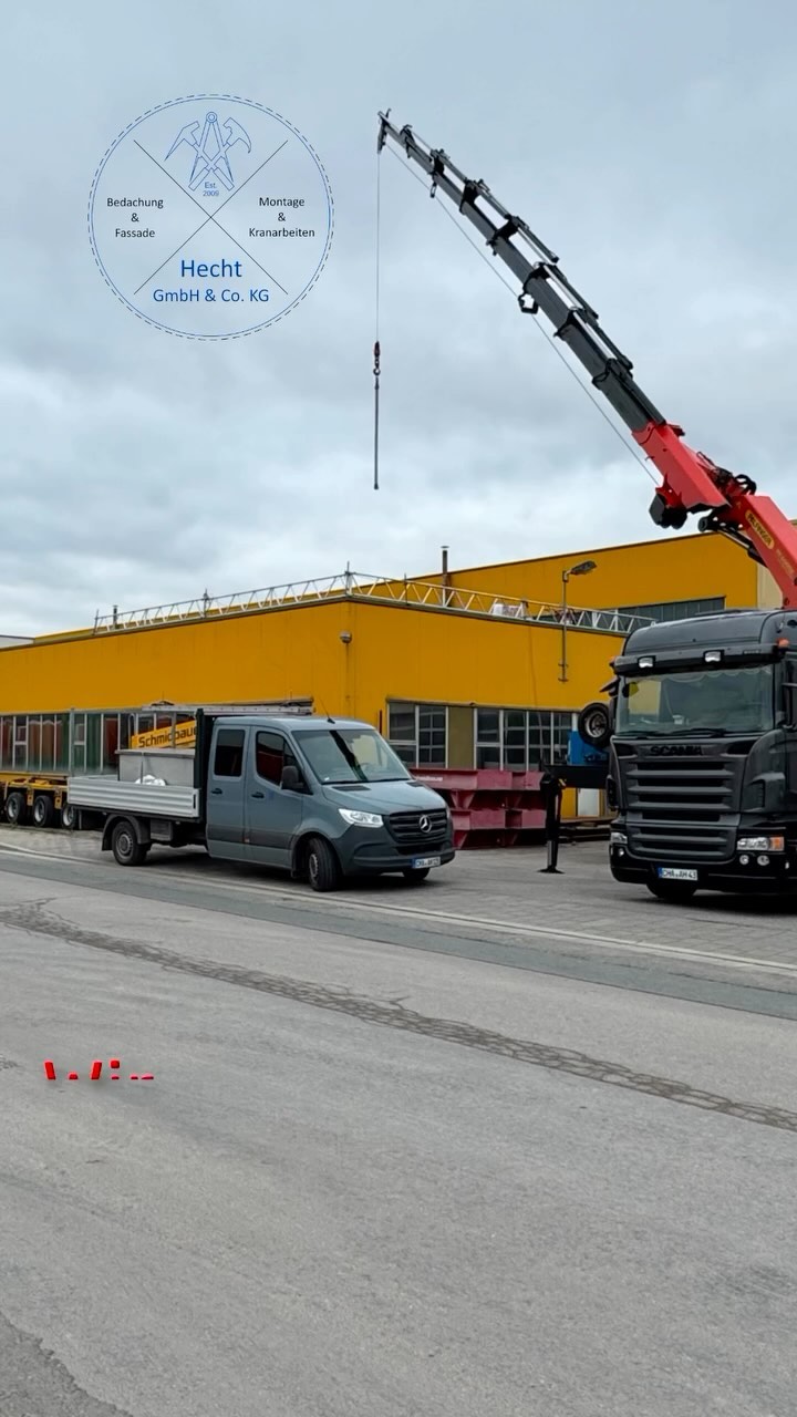 Das Jahr 2024 ist bald vorbei, hier noch ein paar Bilder unserer Baustellen. Wir bedanken uns bei allen für die tolle Zusammenarbeit und wünschen allen einen guten Rutsch und ein schönes, erfolgreiches Jahr 2025 🚀🚀🚀#silvester #neujahr #freunde #dachdeckerei #kranarbeiten #2025