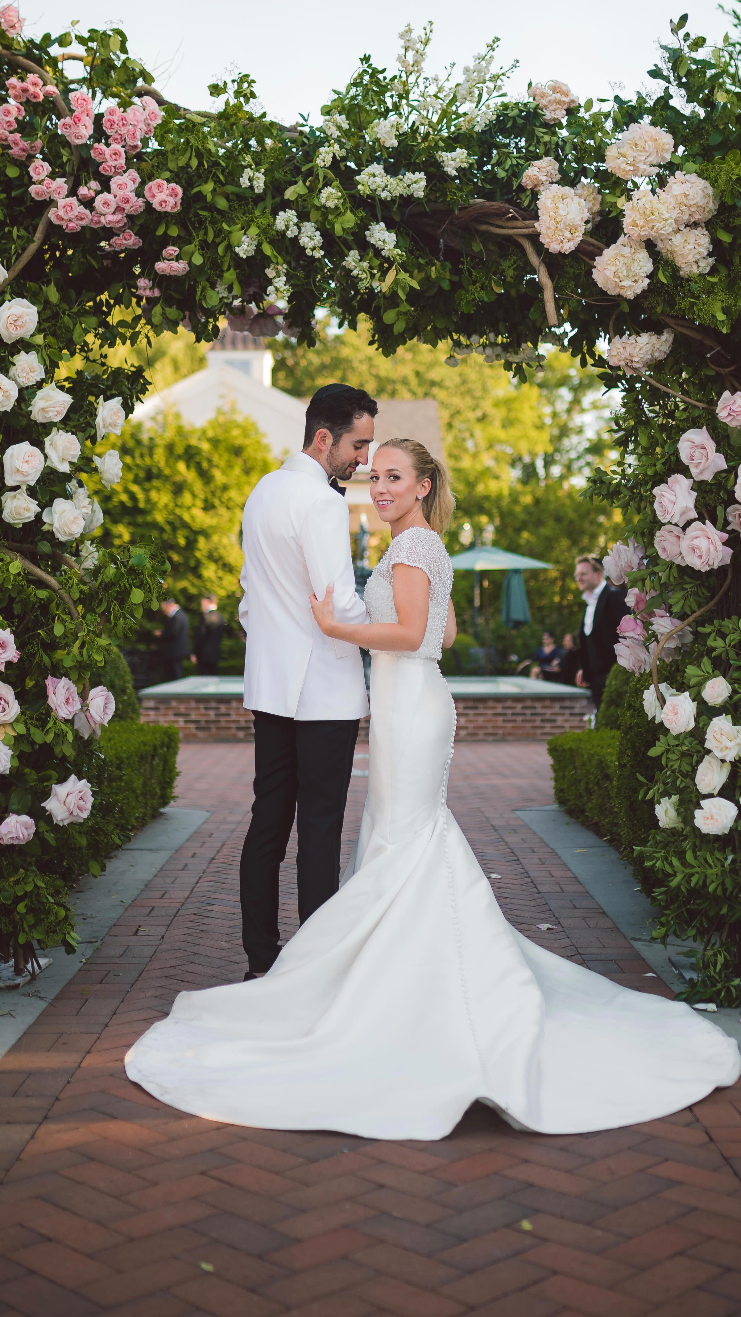 Don’t Blink 📸
•
Samantha & Seth’s Wedding
Summer, 2022. Rockleigh, NJ
•
Photography & Cinematography: @binyaminkornphotography
Glam: @makeupbykatieforecast @hairbychayashasha
Florist: @goldflowersmonsey
Music: @onkoreband
Venue: @therockleigh
•
Binyamin Korn Photography, Boutique Photography Studio
#AnEliteExperience
.
#2023 #photography #reels #instareels #instareel #2023couples #wedding #love #goals #relationshipgoals #photography #beautiful #trend #weddingday #moment #weddingmoments #weddingfashion #weddingceremony #explorepage #weddingstyle
