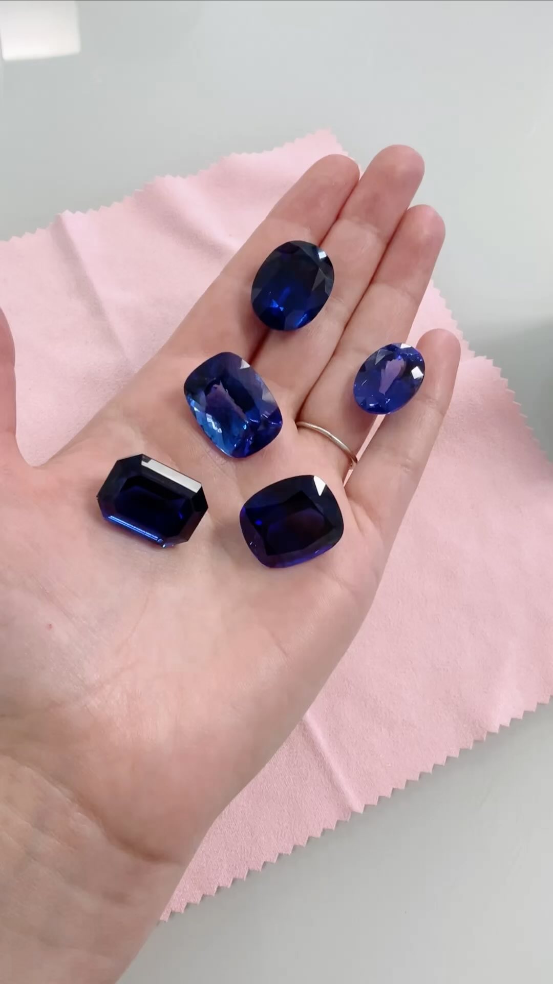Big & Gorgeous Tanzanite 🇹🇿💜