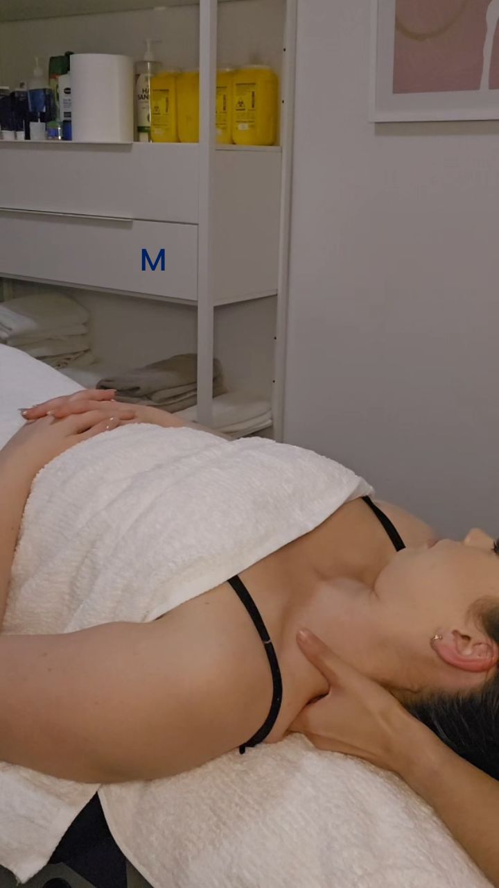 Myotherapy doesn't have to be painful to be effective. This technique positions the muscle comfortably while still targeting trigger points to induce the same changes. The techniques used by myotherapists provide an opportunity to strengthen your body without the compensations that often accompany pain.
#myotherapybrisbane #myotherapist #painmanagement #softtissuetherapy #manualtherapytechniques