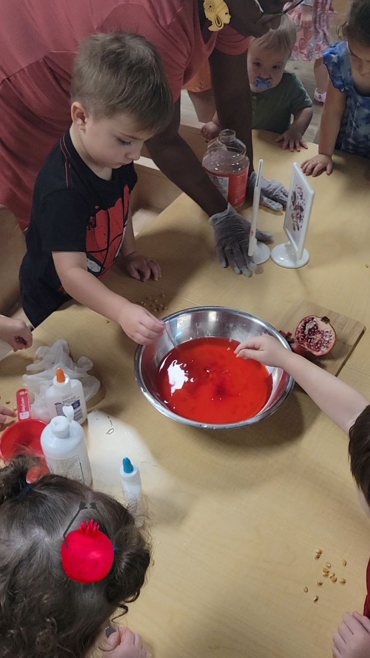 Today we felt and tasted pomegrantes, then made pomegranate slime for Rosh Hashanah!