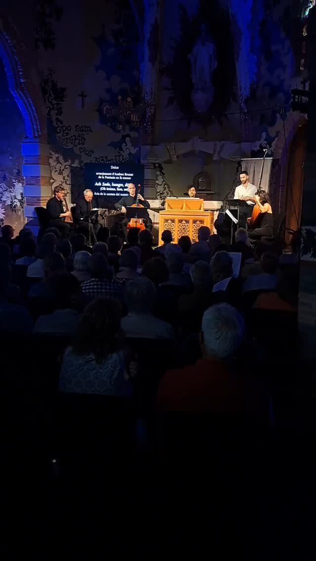 ☺️ I així és com hem començat el nostre viatge pel barroc en un concert "a cegues" (sense saber de qui eren les obres). Gràcies @hugoalto & Ensemble Leipzig 1723 !
Avui el públic votarà quin bloc del concert li ha agradat més!
@pitos_i_flautes @belisanaruiz @andreubrunat @feliullc #JonatanCarbó
@ajlasecuita @esglesiatgn @marcguerris #primaveramusicalvistabella #bach #telemann #graupner #vistabella #lasecuita