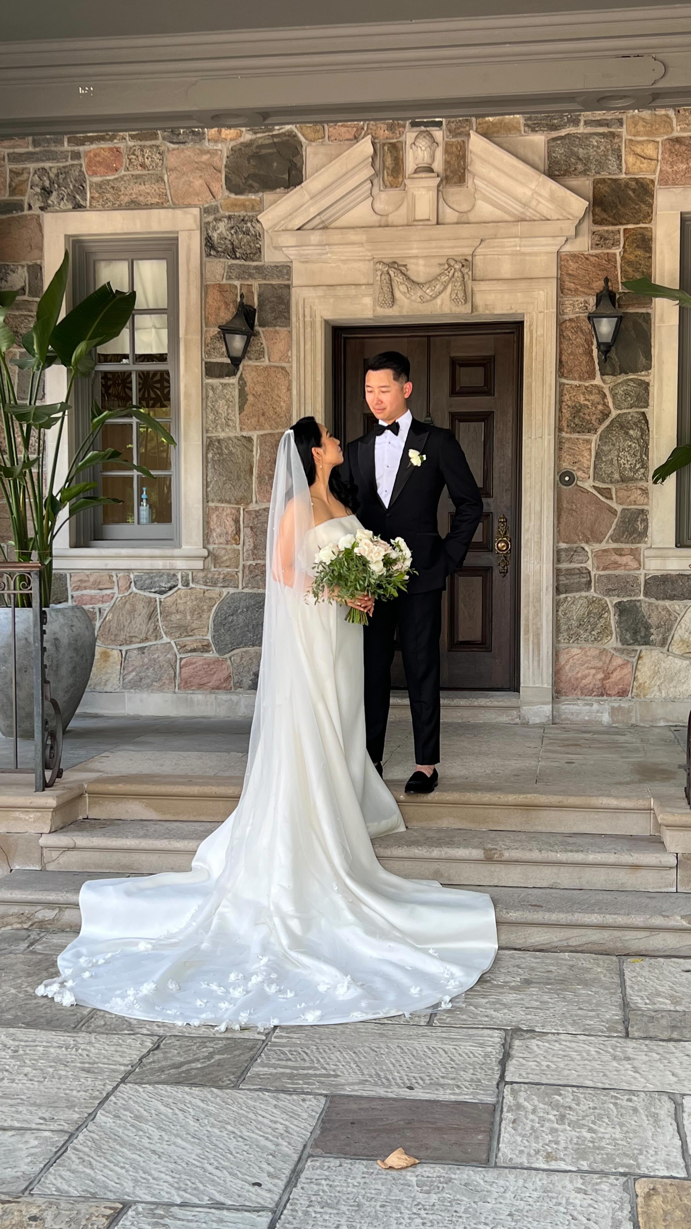 Congratulations Jennifer & Kelvin on your beautiful wedding day! 🥂
Thank you to the team @rachelaclingen @graydonhallmanor @detailzfurniturerentals @mangostudios @wearegauche @styledbynadia @superiorbridal @davidsbridal @pinkpeonypress @lemielcakes
#lachicsoiree #weddingplanner #eventplanner #wedding #weddingphotography #weddingdress #weddingday #summerwedding #weddinginspo #bride #love #toronto #torontowedding