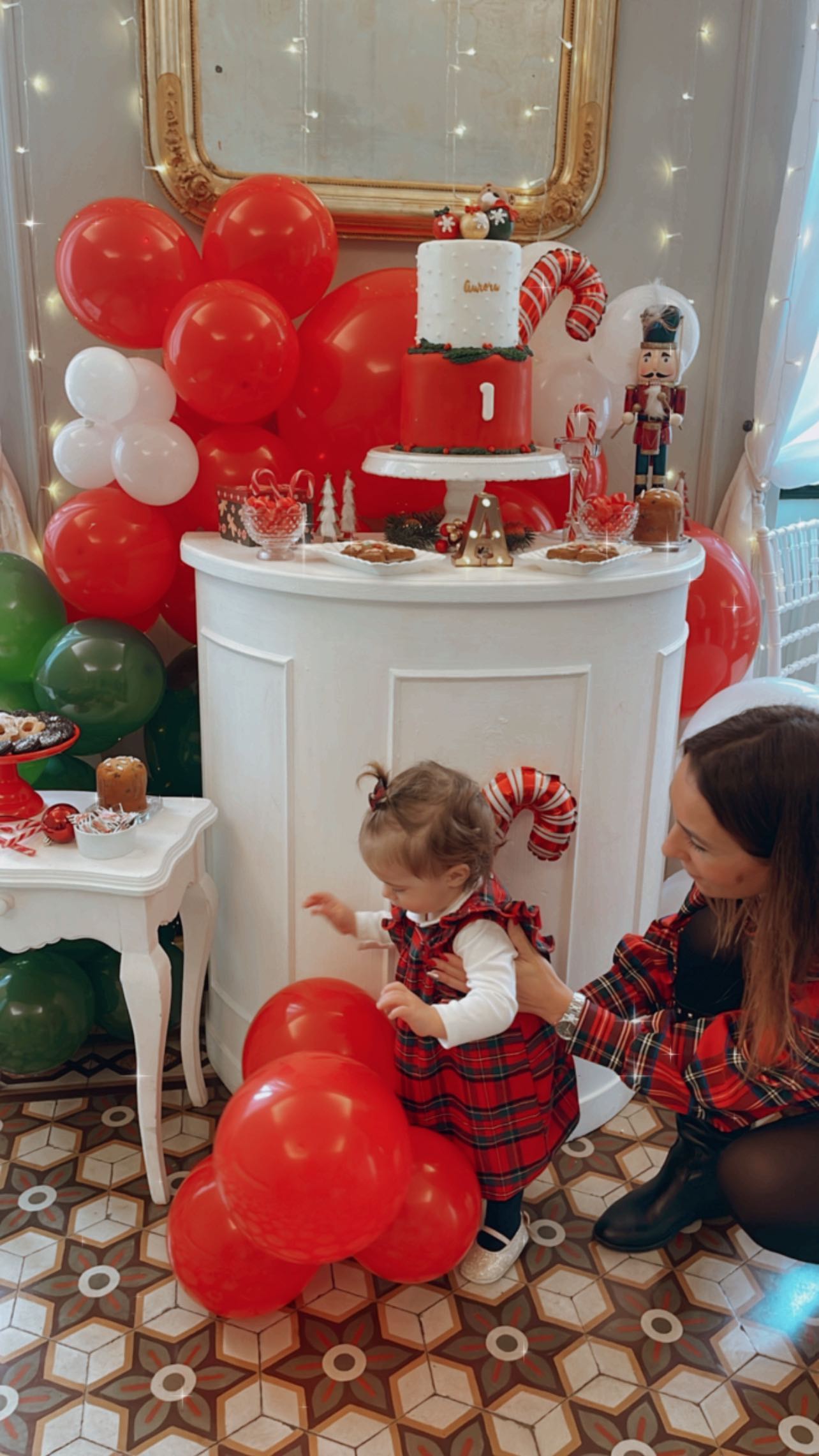 A Merry Birthday Party per la piccola Aurora ❤️
@martiaiello15
Typelovers events - we create you celebrate 🎈
#christmasbirthday #primocompleanno #typeloversevents #happymoments #birthdayparty